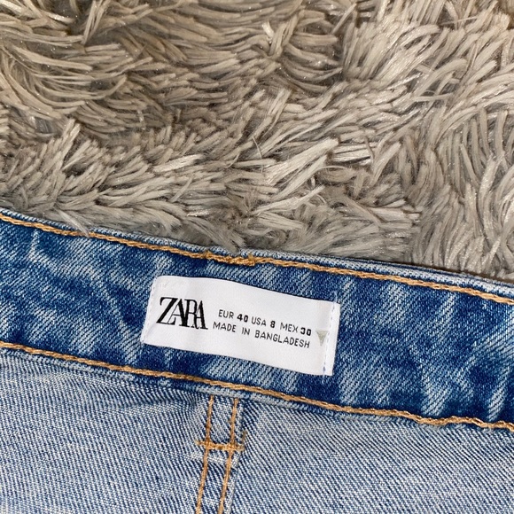 Zara Denim Shorts - Picture 2 of 3